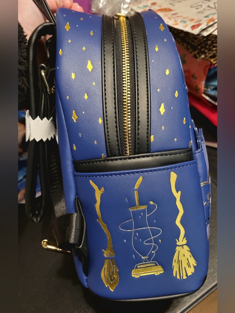 Loungefly Disney Hocus Pocus Sisters & Binx Mini Backpack - Picture 5 of 8